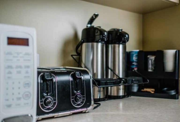 Household Appliances के शेयरों में 12% की तेजी, कंपनी का शुद्ध मुनाफा सालाना आधार पर 155% बढ़ा।